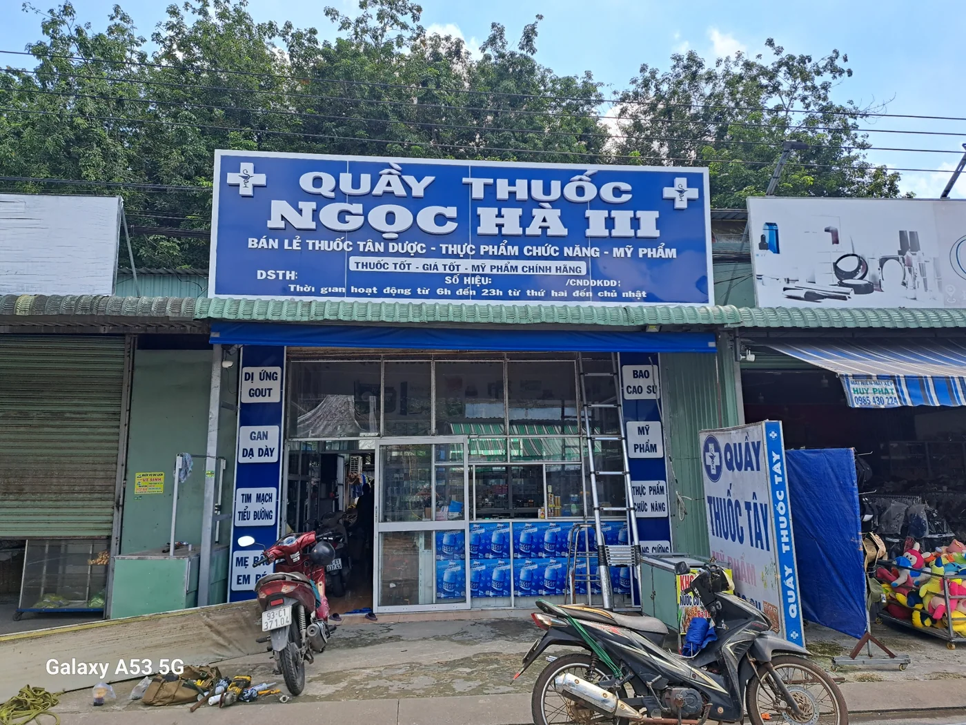 Bảng hiệu Quầy Thuốc Ngọc Hà III
